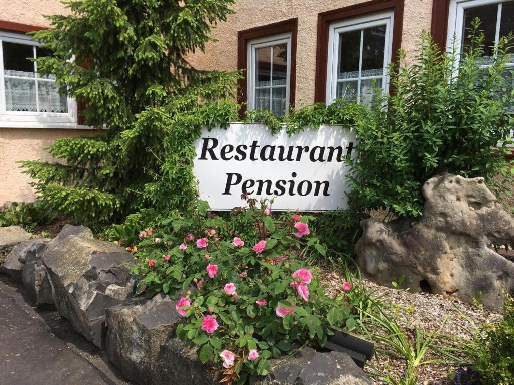 Zum Weissen Ross Hotel Nidda Екстериор снимка