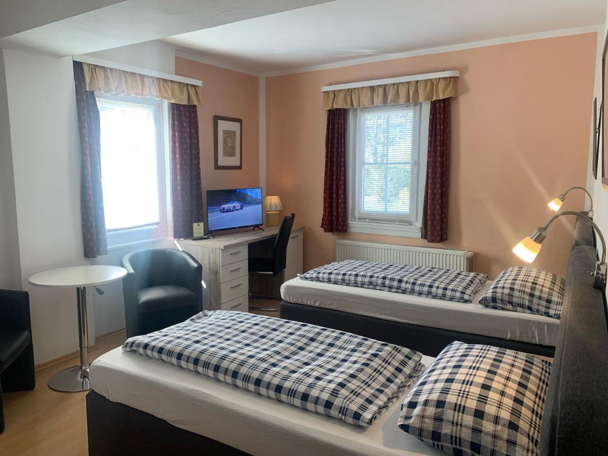 Zum Weissen Ross Hotel Nidda Екстериор снимка