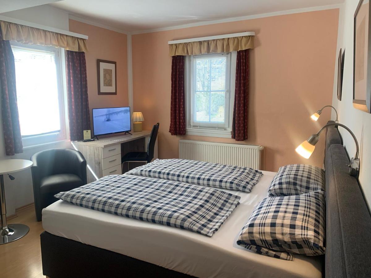 Zum Weissen Ross Hotel Nidda Екстериор снимка